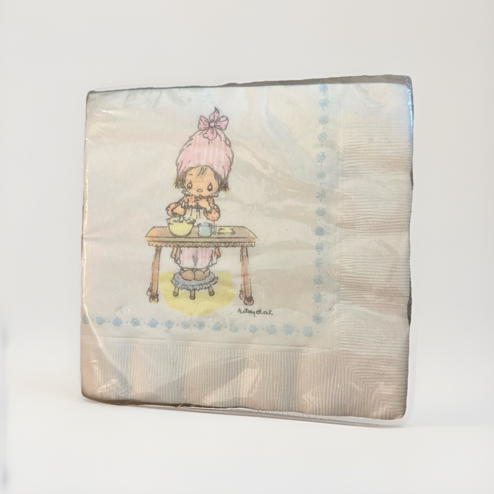 Vintage‎ Hallmark Betsey Clark Paper Luncheon Napkins, sealed pkg of 20 NOS